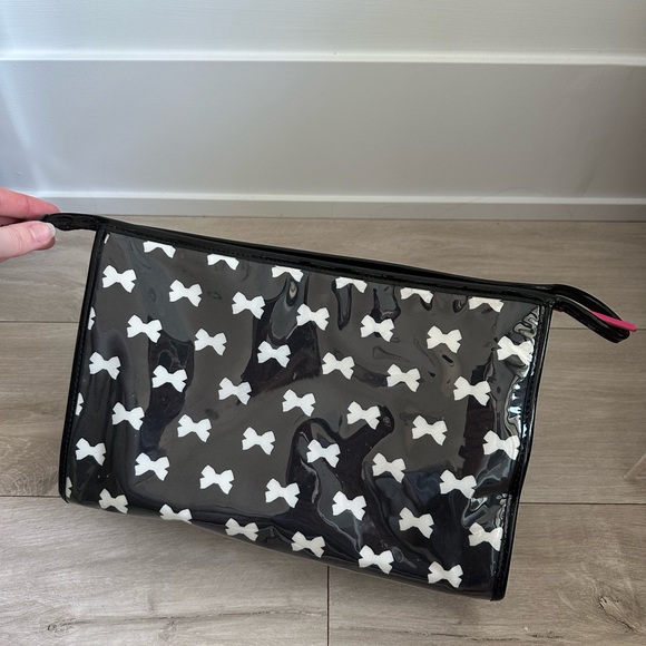 Kate Spade Large Cosmetic Bag - Picture 7 of 9